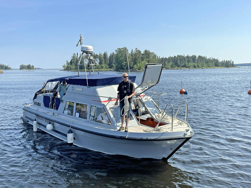 Upptäck Norrlands skärgård genom båtturer i Axmar bruk sommaren 2023